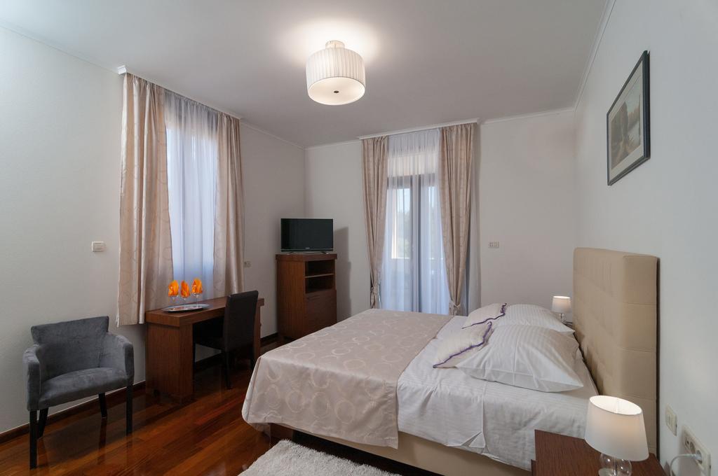 Luxury Rooms Near The Beach1 สปลิท ภายนอก รูปภาพ