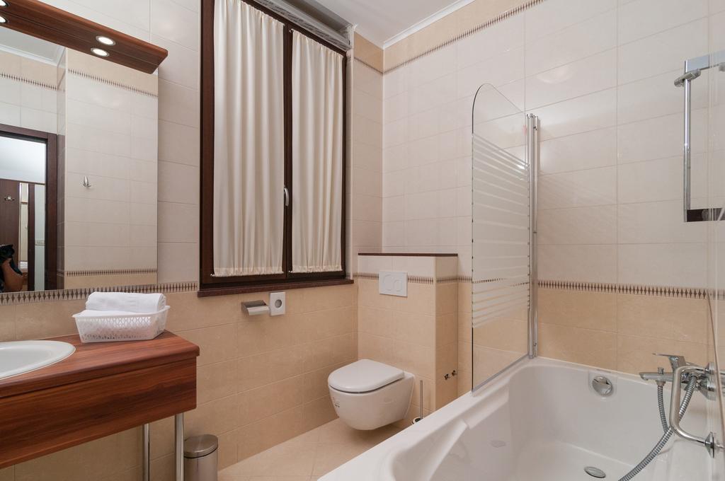 Luxury Rooms Near The Beach1 สปลิท ภายนอก รูปภาพ